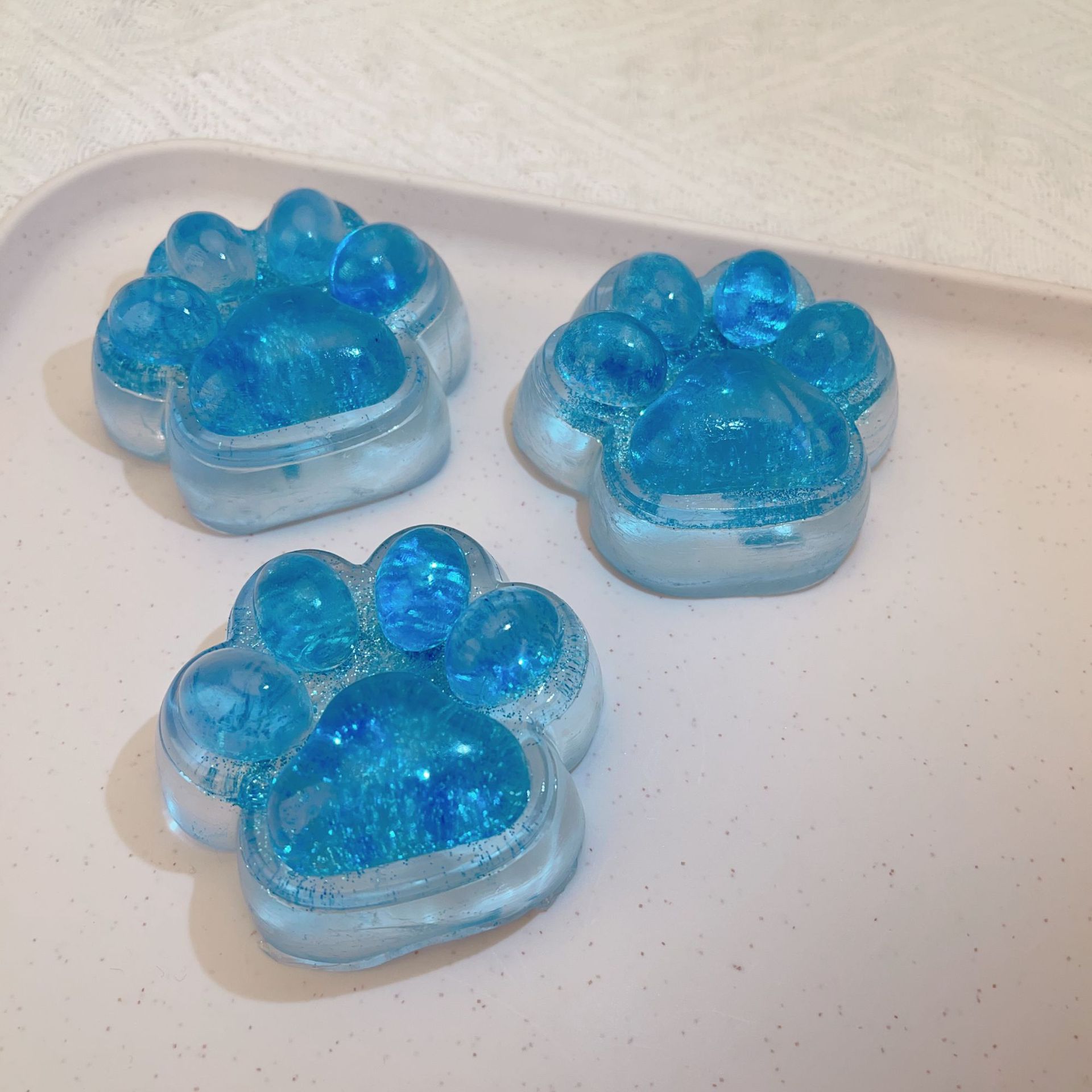 Icy Glitter Cat's Paw Decompression Toy