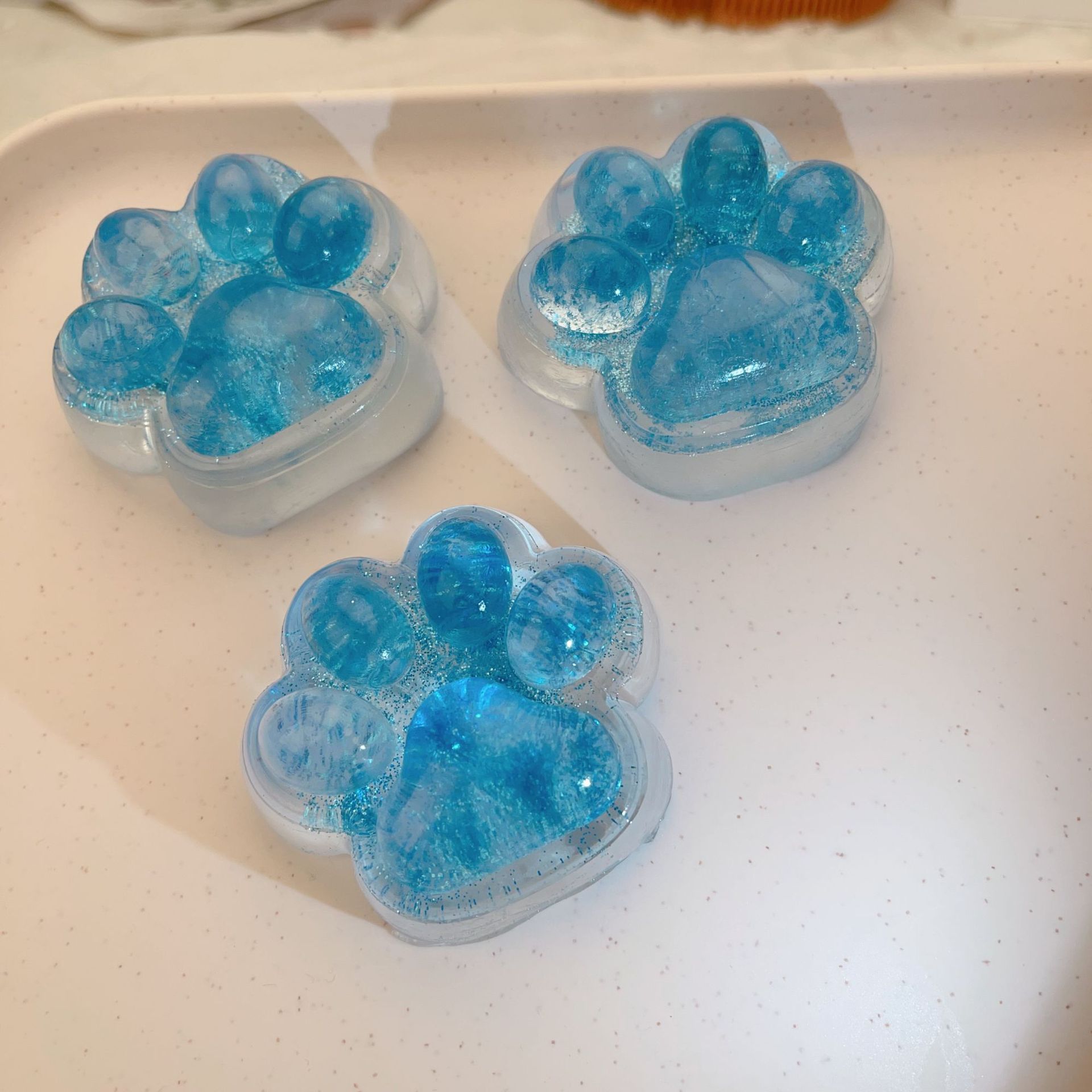 Icy Glitter Cat's Paw Decompression Toy